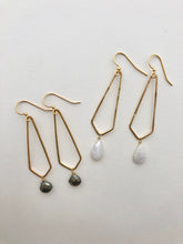 Load image into Gallery viewer, Brass Diamond Stone Earring
